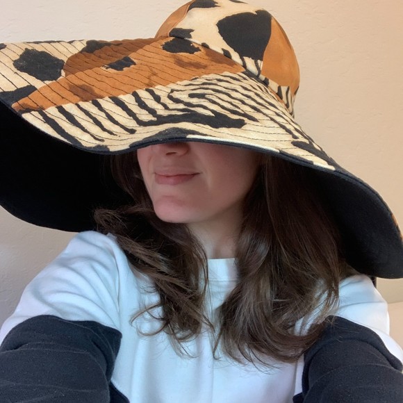 Jim Thompson Accessories - [SOLD] Jim Thompson Thai resortwear oversized bucket hat sun hat leopard print